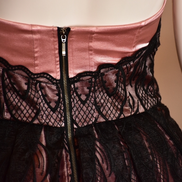 Bebe Mini Cocktail and Matching Mask - Picture 2 of 5